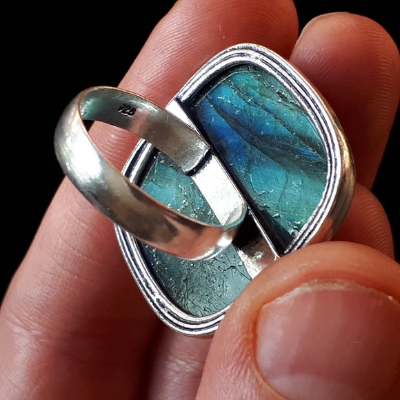 Square Blue Labradorite Ring, size 7.5 - Picture 2 of 8